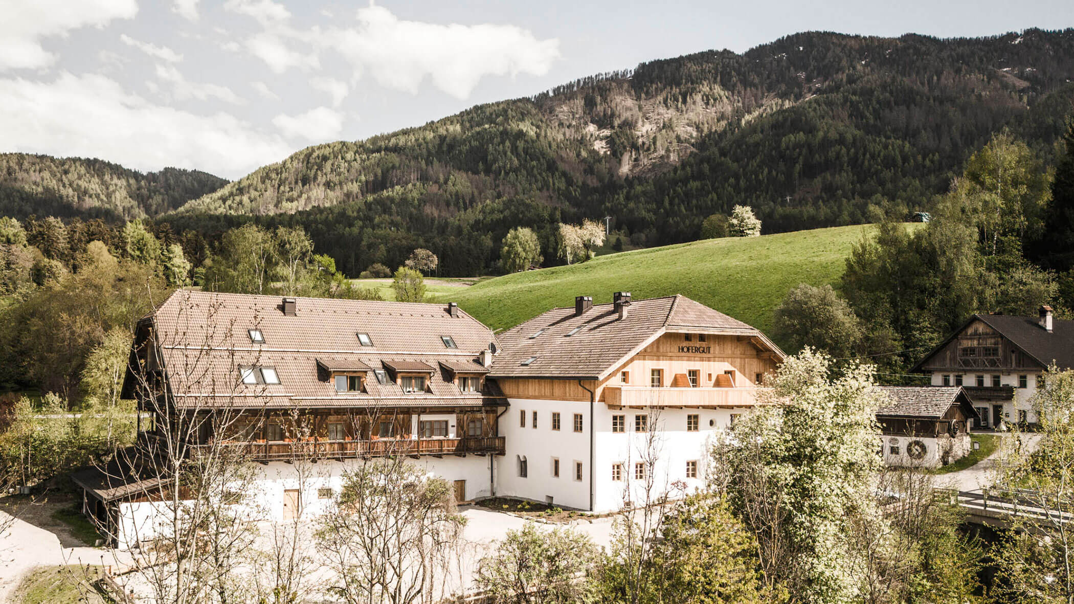 Traumhafte Lage - Querformat - Mitten in der Natur - Hofergut