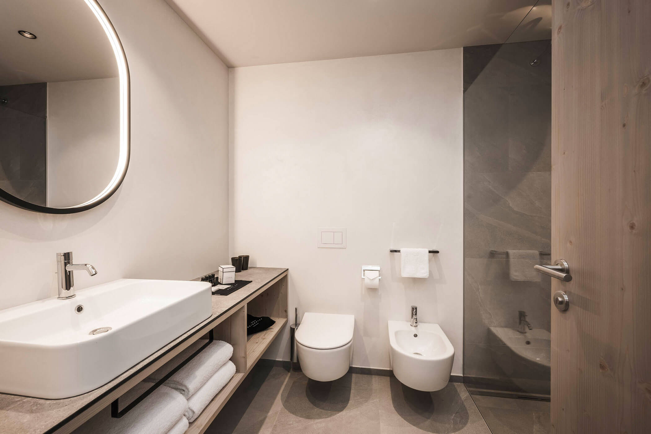 Apartment L mit Balkon - Badezimmer - Hofergut